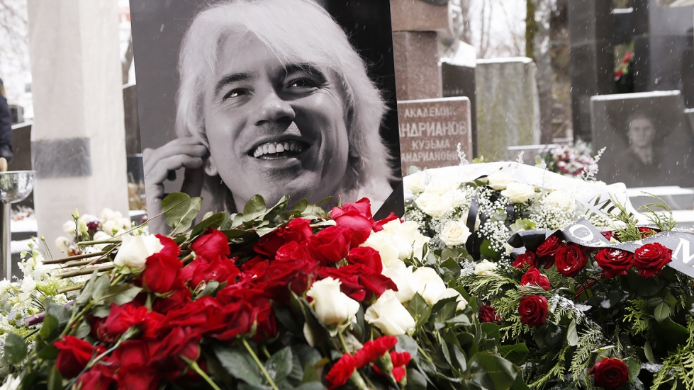 Похоронный скандал в российском Красноярске: жители  выступили категорически против погребения праха Хворостовского в центре города