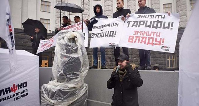 Бойцы АТО восстали против митингов на Майдане: "Орда не смогла взять нас в лоб, теперь хочет поджечь крепостные стены изнутри"