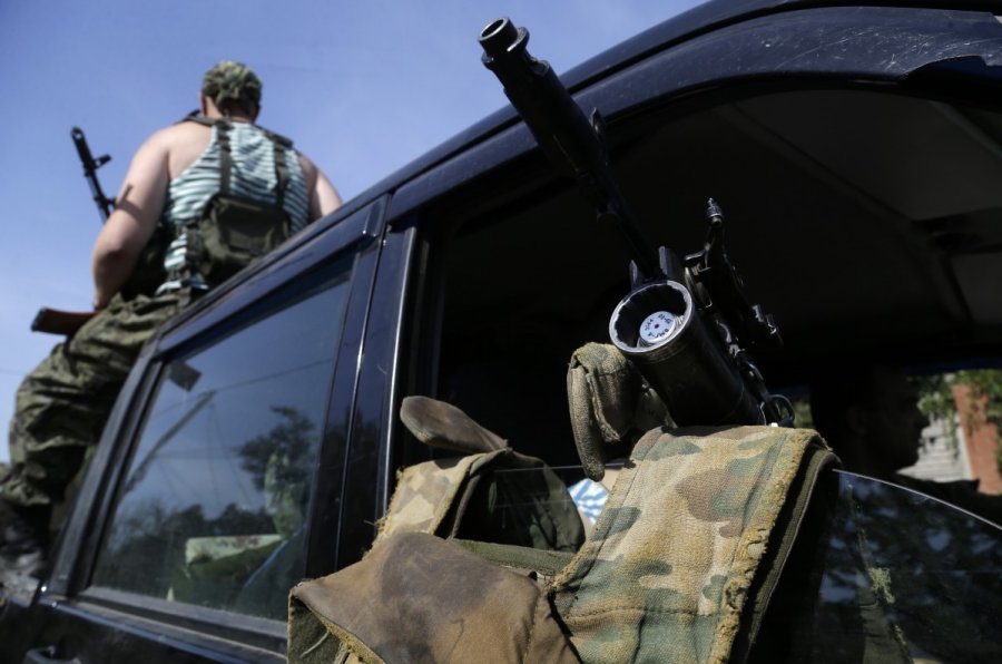 Жесткий бой с вражескими диверсантами на луганском направлении: в Штабе АТО сообщили о потерях в рядах ВСУ - кадры