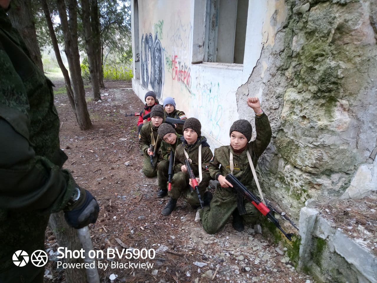 Штефан "Штирлиц" показал поступок оккупантов: "Наших детей превращают в..."