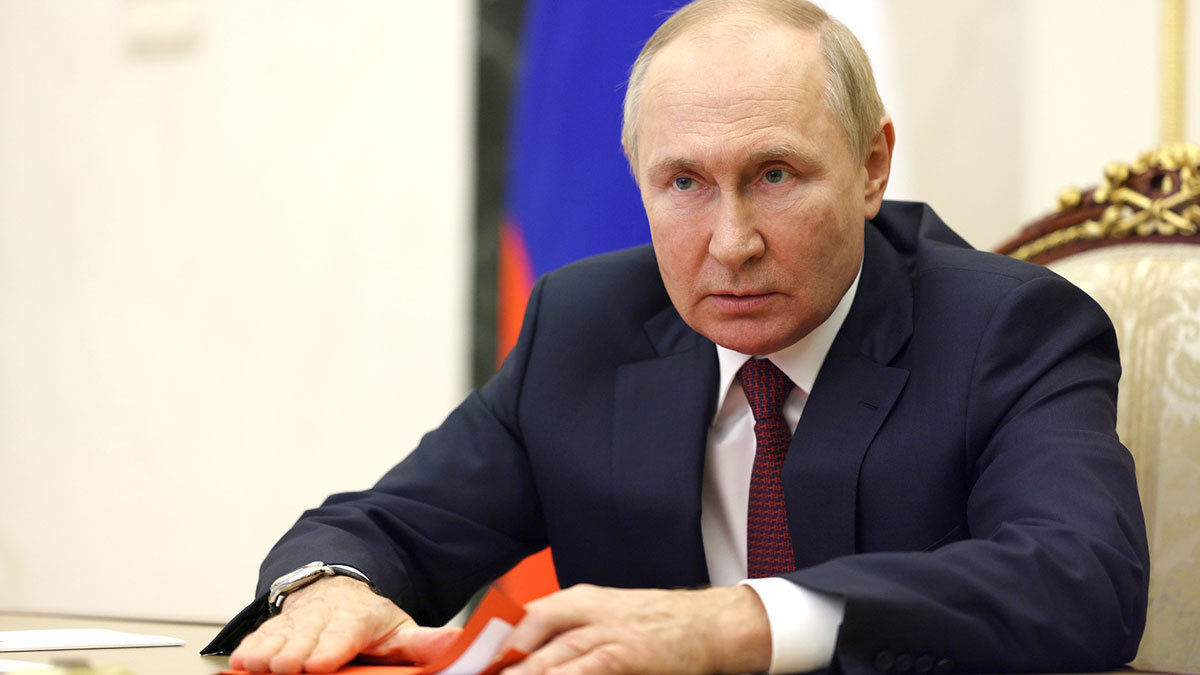 Путин: "Идея поглощения Украины никуда не делась"