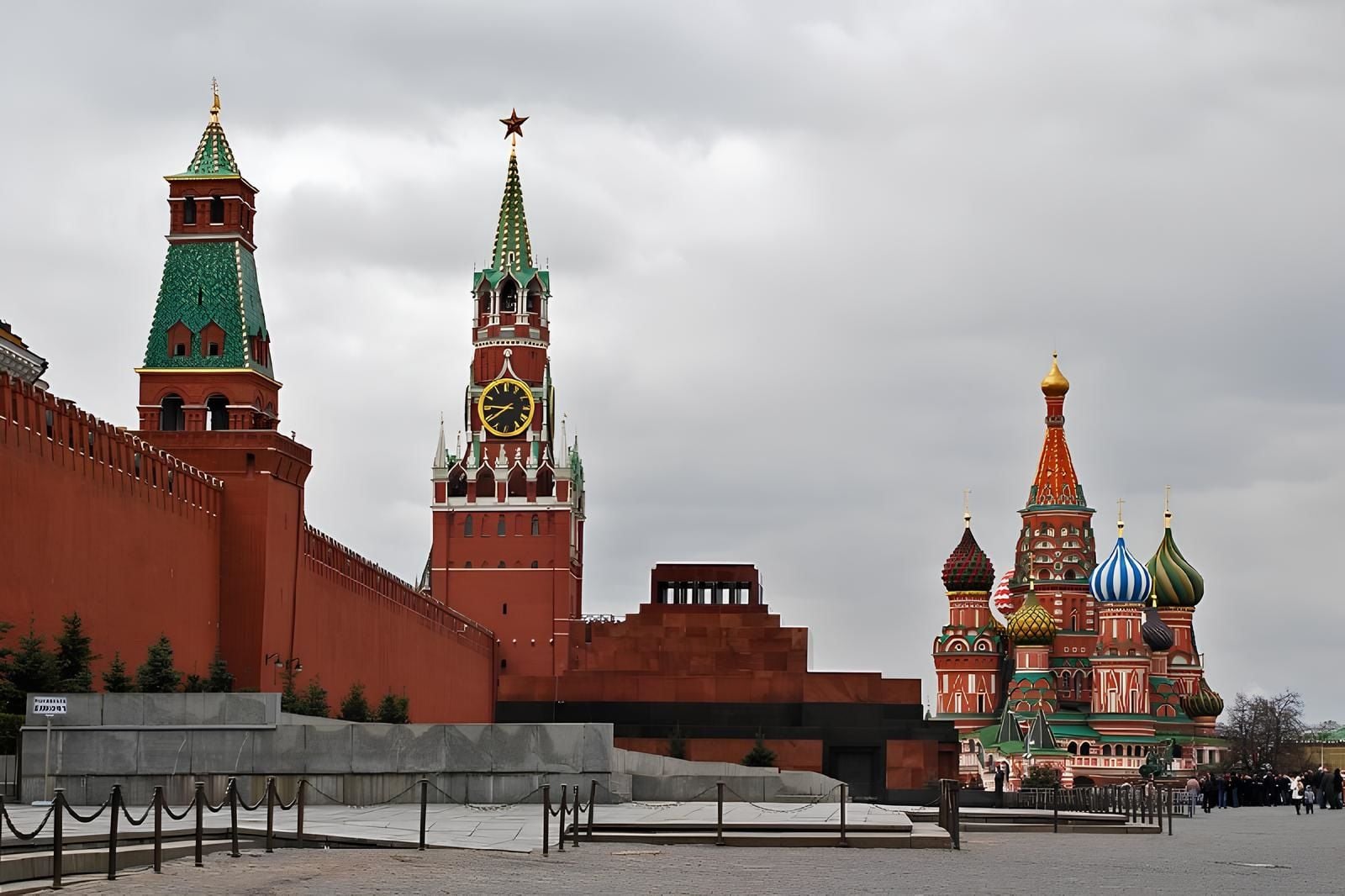 С сифилисом и гепатитом C: из-за тяжелых потерь Россия идет на крайнюю меру в армии