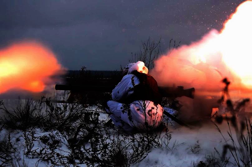 ​Донбасс "пылает" - ВСУ, мстя за погибшего побратима, громит позиции оккупанта, у "Л/ДНР" тяжелые потери
