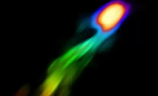 Газовый шлейф галактики может формировать подобные Солнцу звезды
