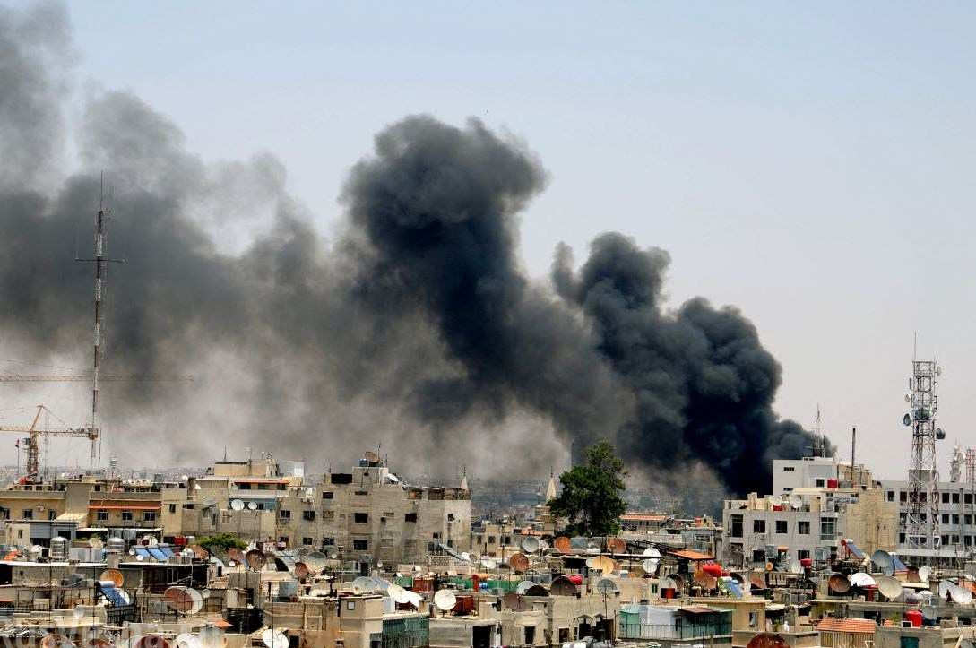 Под Хамой взлетел на воздух еще один склад с боеприпасами диктатора Асада: Сеть "гудит" о взрывах