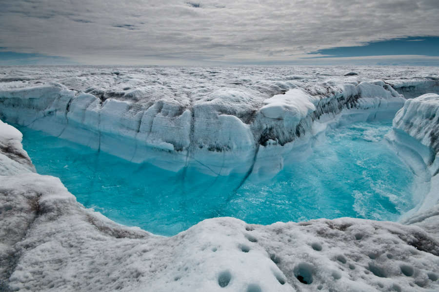 Скоро исчезнет! Ледяной щит Гренландии теряет миллиард тонн в день 