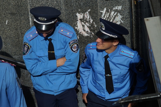 ​В Донецкой области уволены почти три тысячи милиционеров