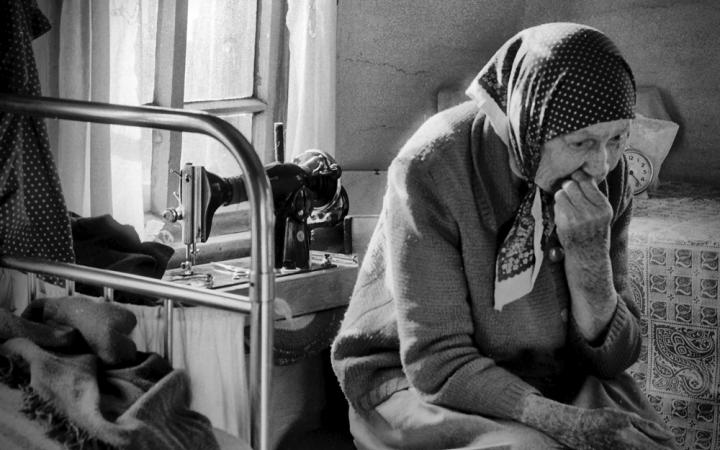 "Как выжить на 2 тысячи, если коммуналка 800?" - пенсионеры Макеевки рассказали о шокирующем образе жизни