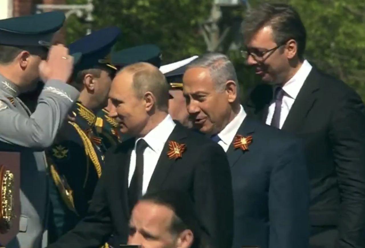 С бывшей женой и голливудским актером: кадры, с кем "отвергнутый Европой" Путин встретил Парад Победы