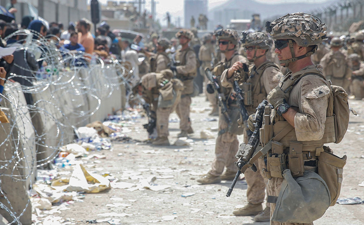Талибы обвинили США в "явном нападении на территорию Афганистана"