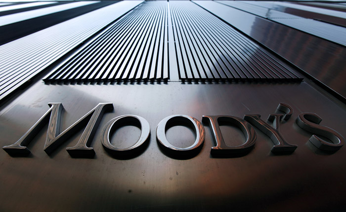 Агентство Moody's аннулировало рейтинги 150 крупнейших банков и компаний России