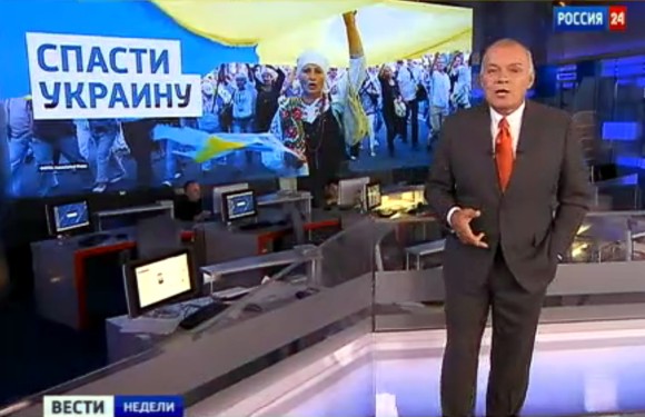 Российские каналы уж слишком "любят" Украину: журналистка показала, как пропагандисты из РФ снимают целые программы про украинских политиков, чтобы их дискредитировать