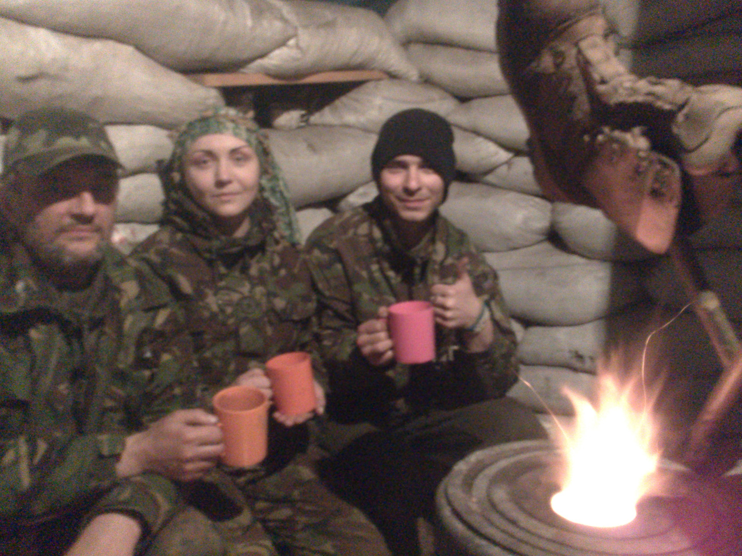 Животные, камуфляж и кадры с бойцами добровольческих батальонов: фото пойманной боевиками "ДНР" Лилии Коц говорят о многом