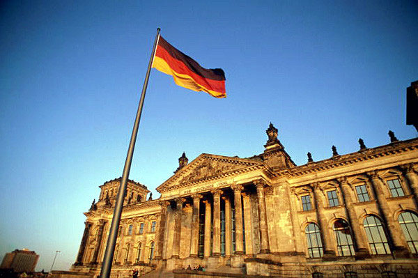 Власти Германии призвали РФ снять запрет на въезд немецкого депутата