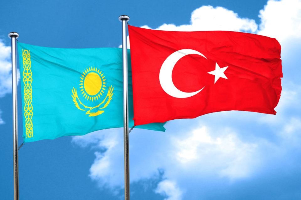 Турция "вырывает" Среднюю Азию из-под влияния России - к Анкаре уходит Казахстан