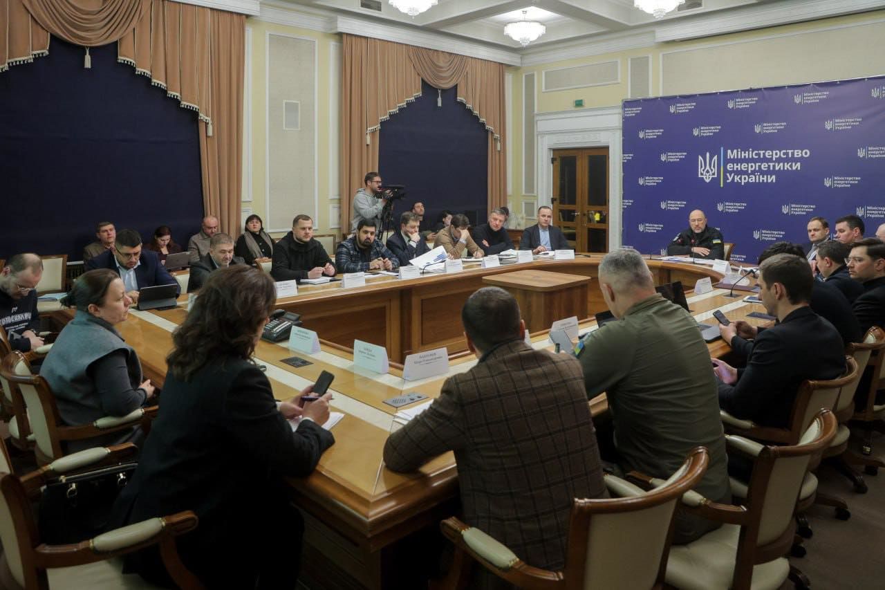 Графики станут жестче: Шмыгаль сообщил украинцам плохие новости