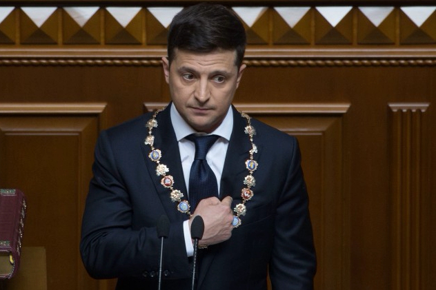 Зеленский обратился с просьбой к народу Украины из-за провала своего законопроекта о выборах