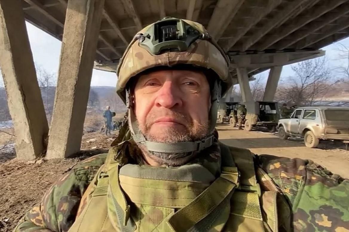 ​"Они сдавались пачками", — Z-военкор Сладков недоволен, что срочники РФ не желают гибнуть