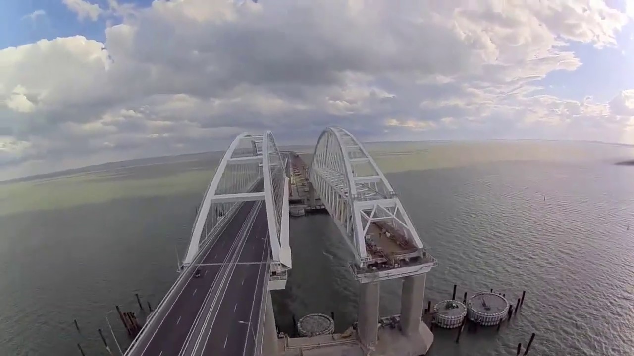 Блогер рассказала, что произойдет с Крымским мостом зимой