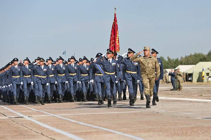 “Киборг” "Маршал" резко ответил критикам военного парада в Киеве