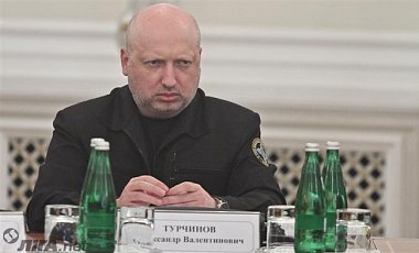 Россия ведет подготовку к "большой войне": Турчинов рассказал, к чему Украине нужно готовиться в ближайшем будущем