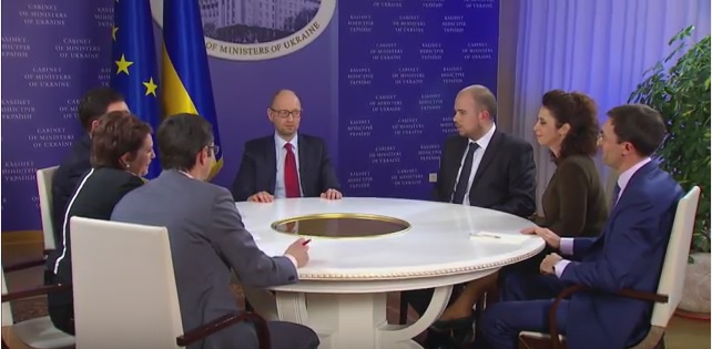 Широкое интервью премьер-министра Арсения Яценюка украинским телеканалам: полная версия
