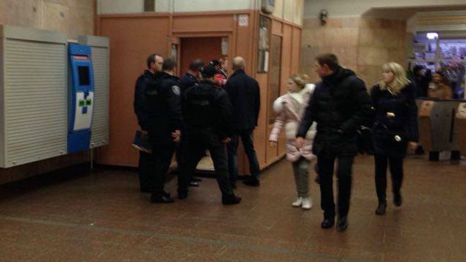 Резонансное нападение на полицейских в Киеве: преступник начал стрелять в патруль во время проверки документов в метро