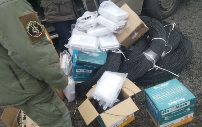 СБУ жестко пресекла попытку ввоза контрабанды в "ДНР": у водителей изъяты сигареты и автозапчасти на сумму в 600 тыс. гривен