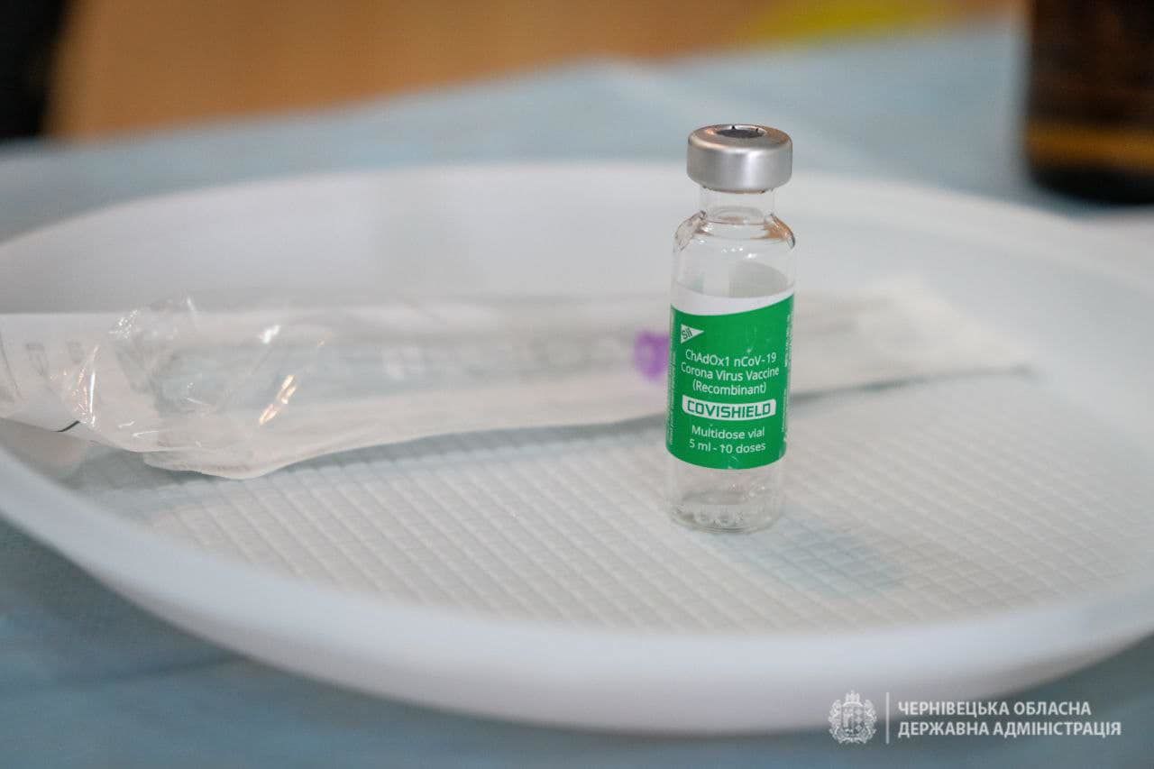 Украина может остаться без COVID-вакцины CoviShield из Индии – источник