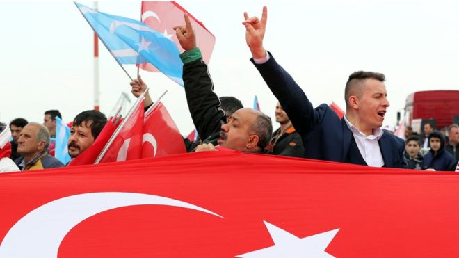 Первые результаты референдума в Турции: 61% турков поддерживают расширение полномочий Эрдогана