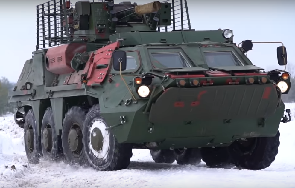 Новый БТР-4 разнесет технику боевиков точным ударом с 5 км: видео успешных испытаний оружия для ВСУ