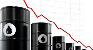 СМИ: Нефть обновляет четырехлетние минимумы стоимости