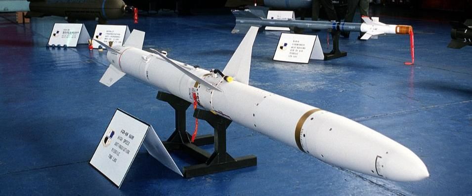 AGM-88 HARM для ВСУ: что новые ракеты способны сделать с войсками Путина