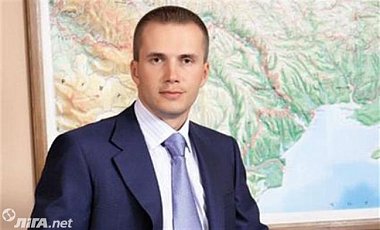 Генпрокуратура решила напугать сына Януковича подозрением в рейдерстве Межигорья