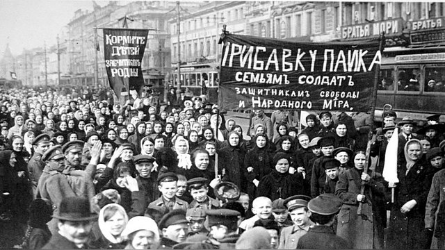 Литовские эксперты предрекают России новую революцию 17-го года 