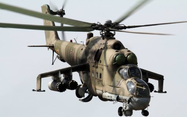 В Сирии потерпел крушение российский военный вертолет Ми-24: СМИ сообщили о гибели пилотов и назвали причину катастрофы