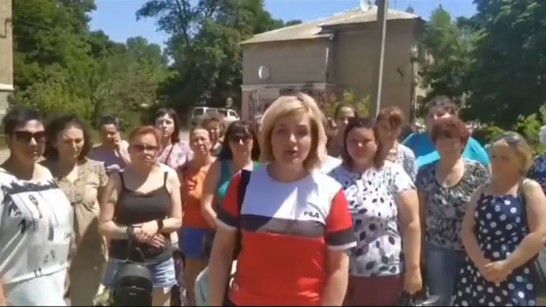 "Пропали 200 человек. Из полка вернулась только одна рота", - жены мобилизованных в "ДНР" устроили бунт