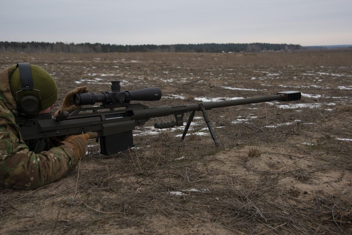 ВСУ взяли на вооружение винтовку Alligator: пробивает укрепления и технику противника с 2 километров