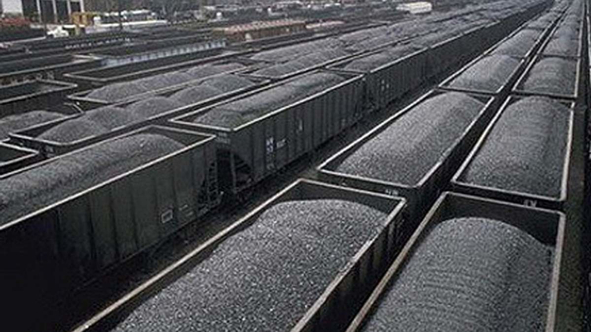 Казахстан назвал причину блокировки Россией поставок угля в Украину: "Есть ограничения"