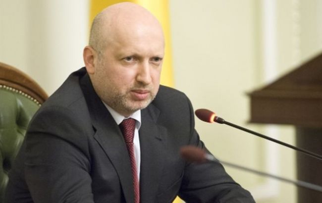 Турчинов ответил Лаврову на фразу о "закрытии вопроса Крыма"