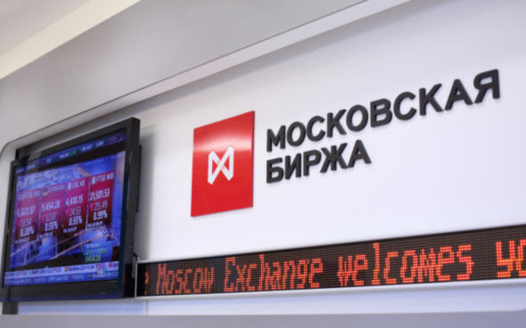 Бомбежка Украины рушит экономику РФ: индекс Мосбиржи упал до уровня 2008 года