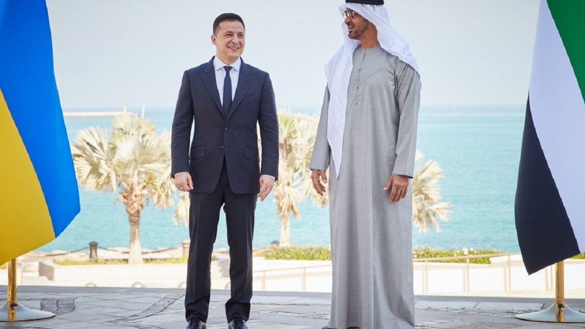 Зеленский в ОАЭ: СМИ раскрыли детали поездки президента