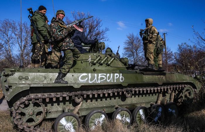 ​Шойгу перешел на открытые угрозы Украине: Кремль бросит к границе еще больше техники и “ихтамнетов”