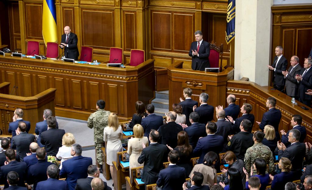 В Верховной Раде зарегистрировали законопроект, позволяющий иностранцам работать в госорганах Украины