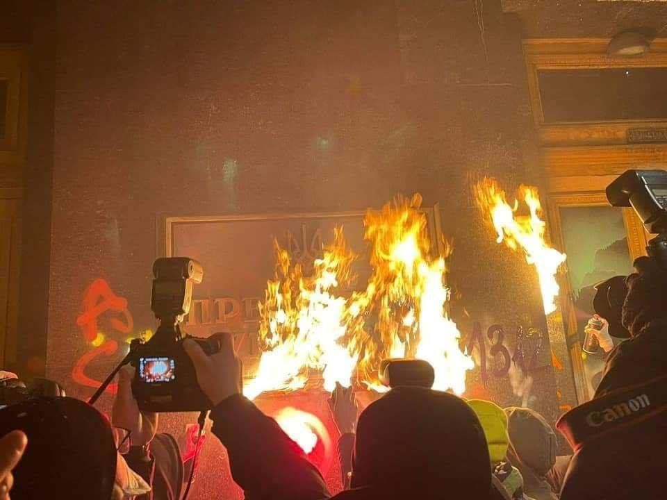 В "ЕС" ответили на обвинение Геращенко в адрес Порошенко: "Паранойю надо лечить"