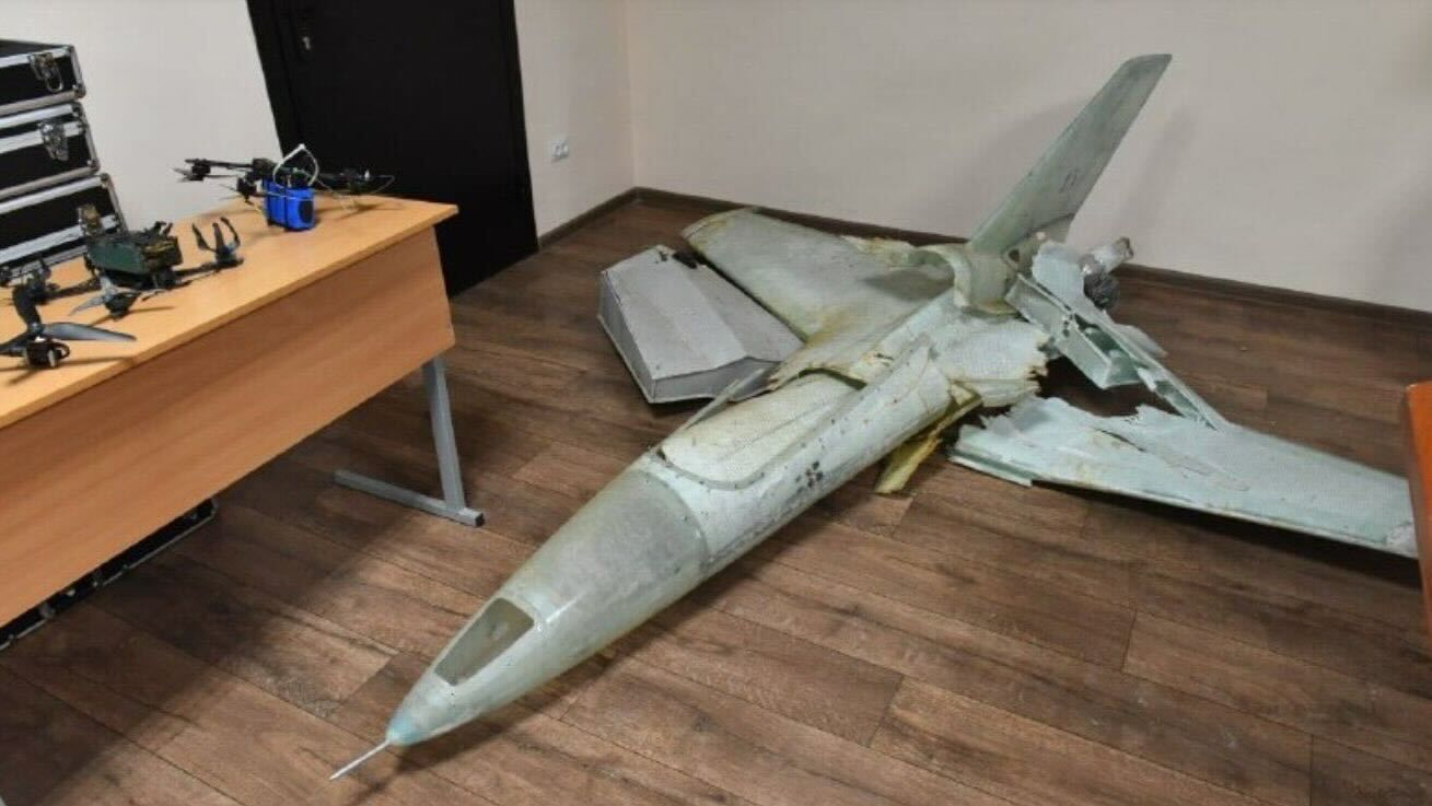 Россияне нашли в Брянской области неизвестный дрон: на фото "привет от Притулы" - СМИ