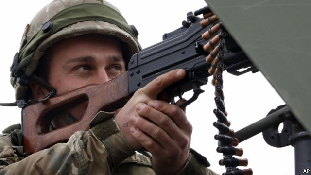 Пресс-центр АТО: Донецкое направление находится под постоянными обстрелами