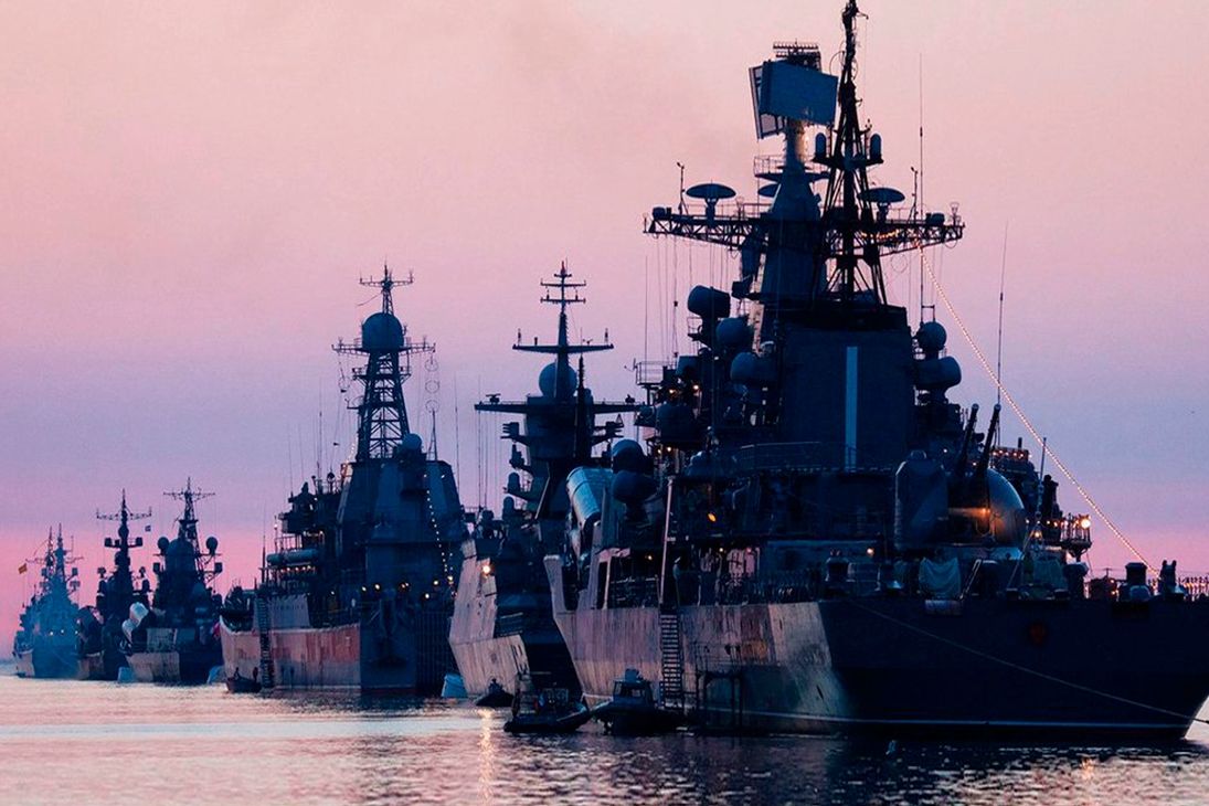Германия отказалась обслуживать двигатели кораблей ВМФ России - кольцо санкций сжимается
