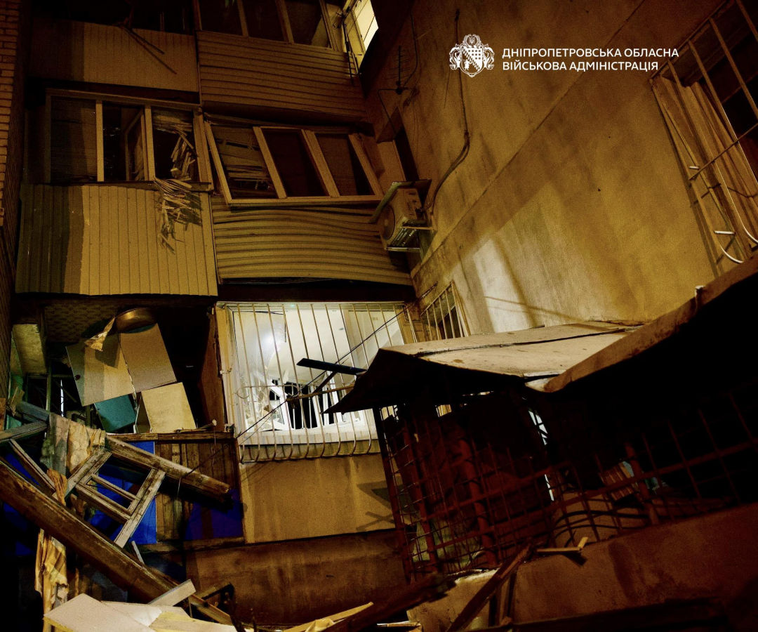 Армия РФ ночью атаковала Днепр – 10 человек пострадали, видео последствий 