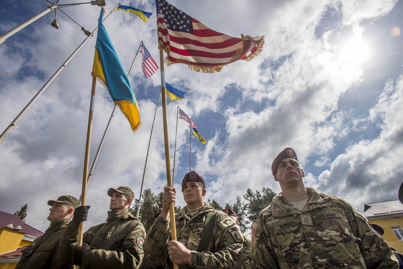 Военная помощь США Украине: Вашингтон готов выделить Киеву еще 125 млн долларов на оборону от РФ